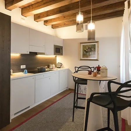 Lägenhet Palazzo Monigo By H-fast *