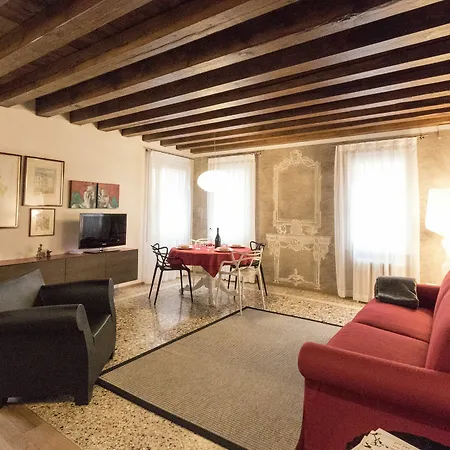 Lägenhet Palazzo Monigo By H-fast